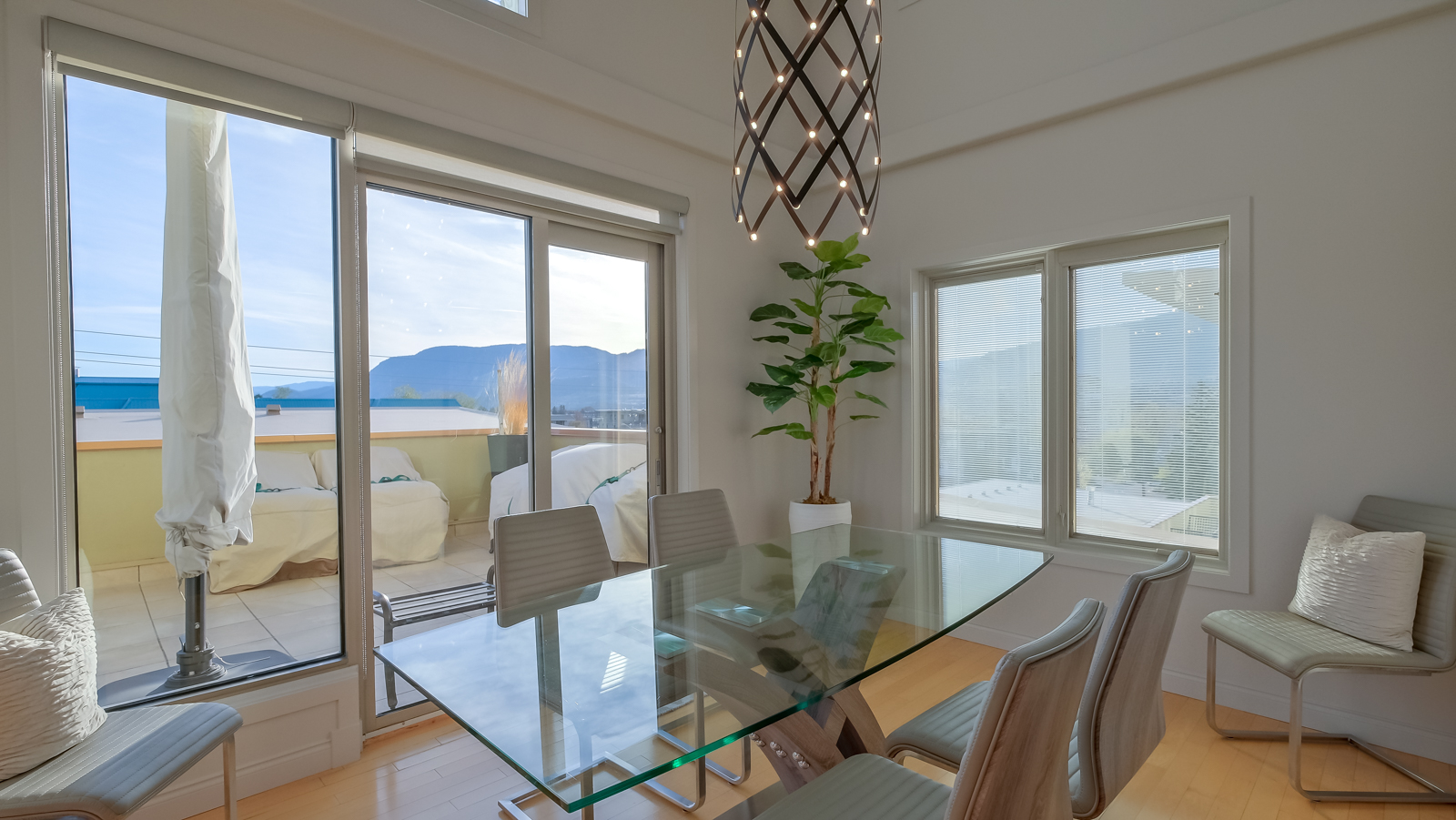 250 Marina Way 806 Penticton V2A 1H4