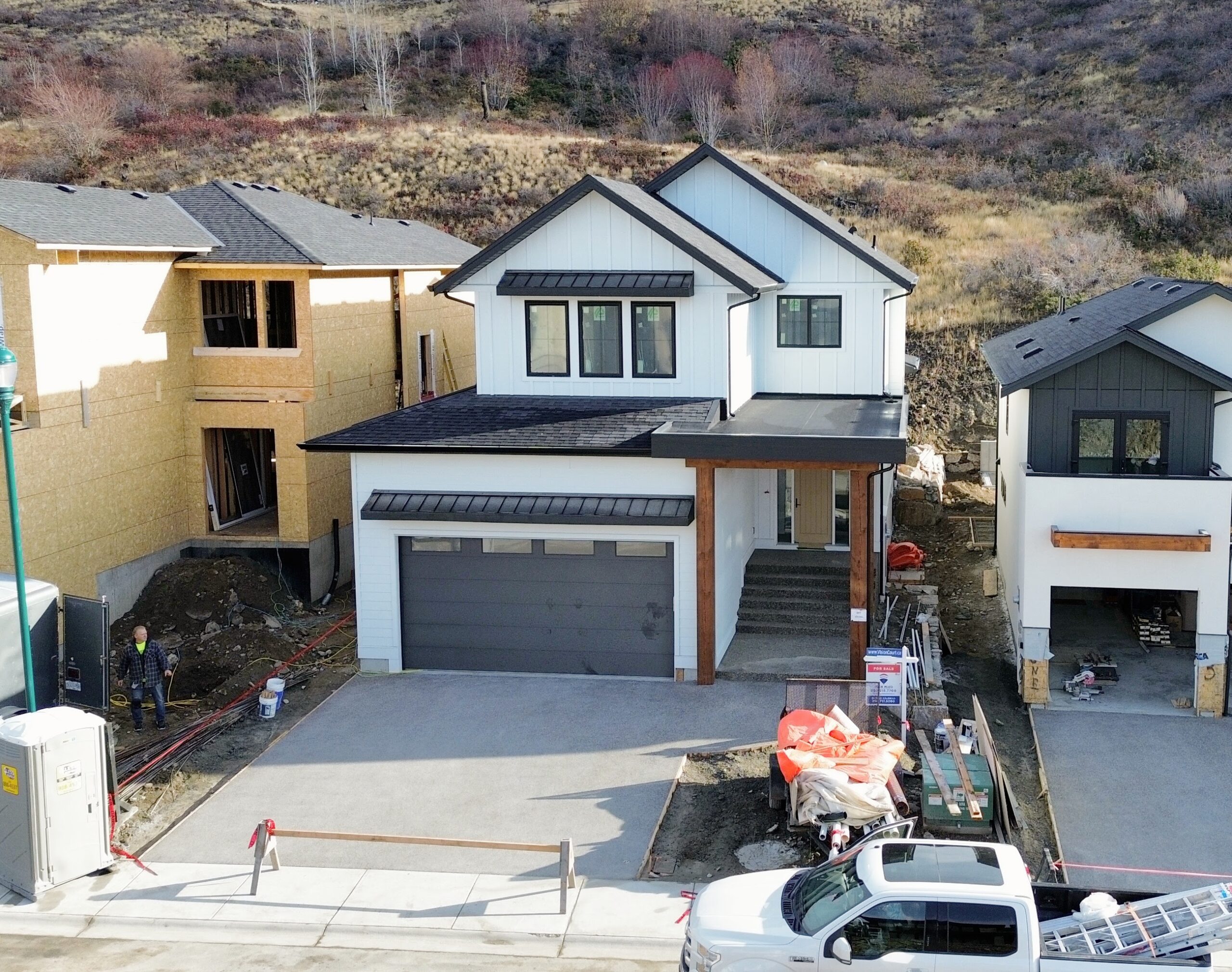 447 Vison Court Kelowna V1W 5G5