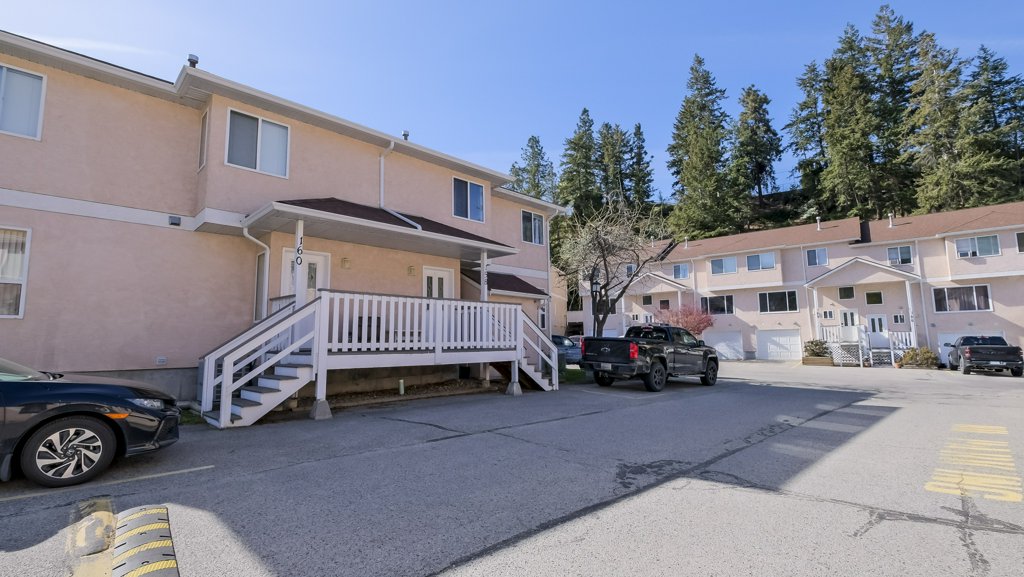 1458 Penticton Avenue 158 Penticton V2A 8L3