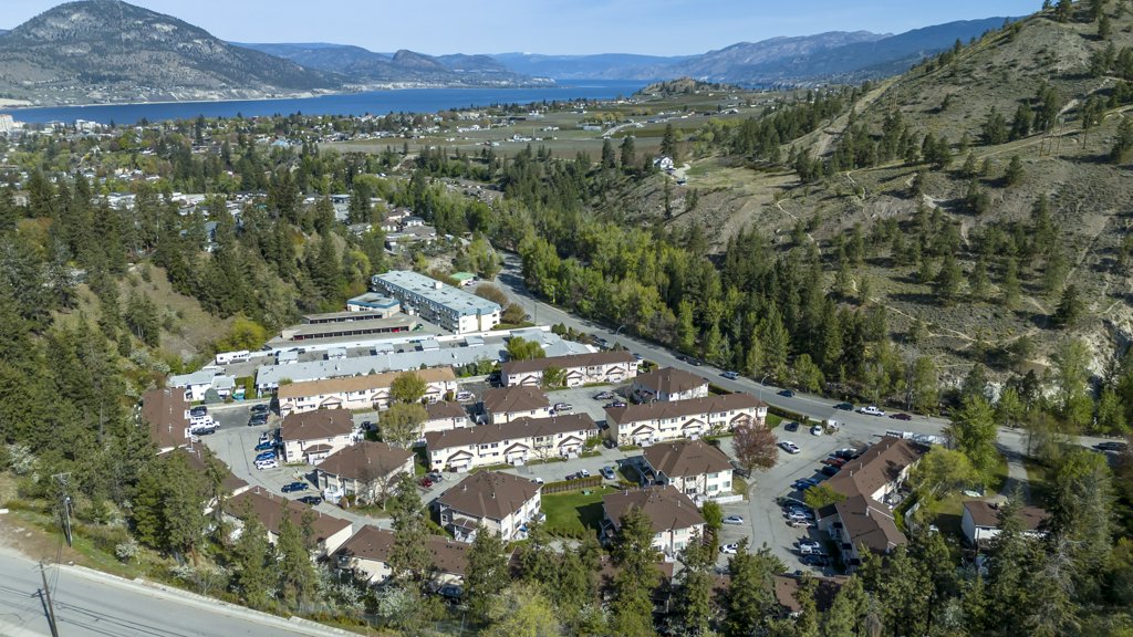 1458 Penticton Avenue 158 Penticton V2A 8L3