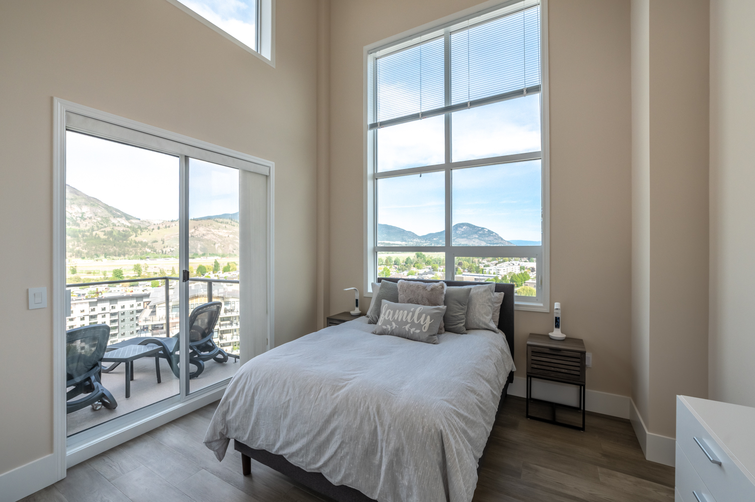 3346 Skaha Lake Road 1401 Penticton V2A 0H6