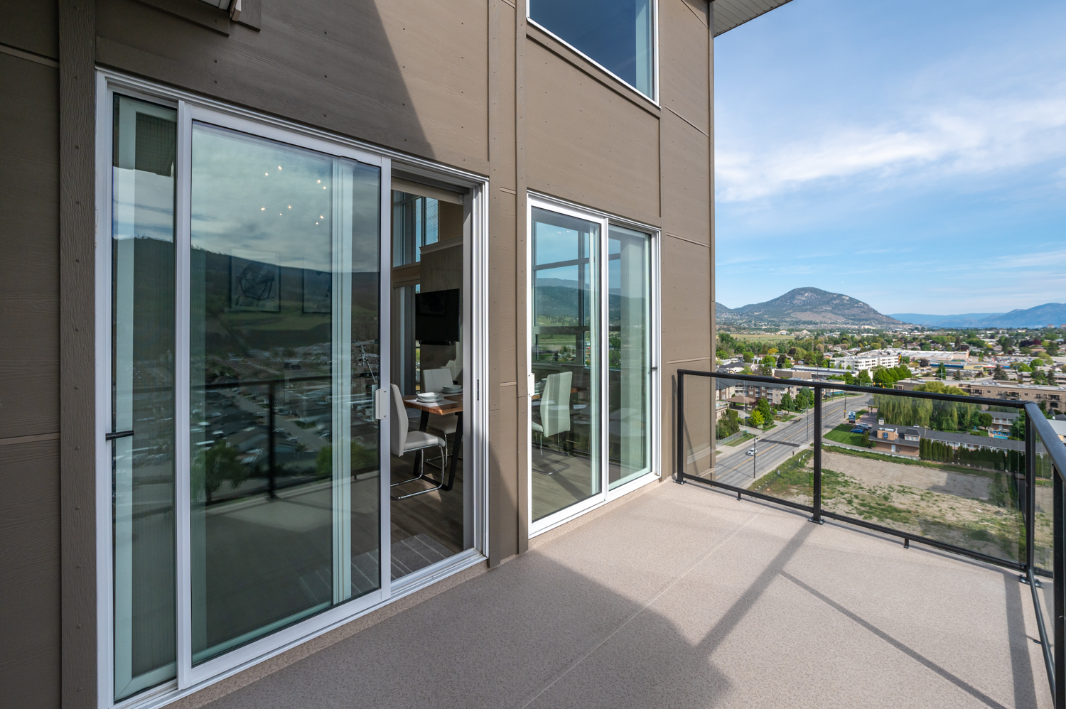 3346 Skaha Lake Road 1401 Penticton V2A 0H6