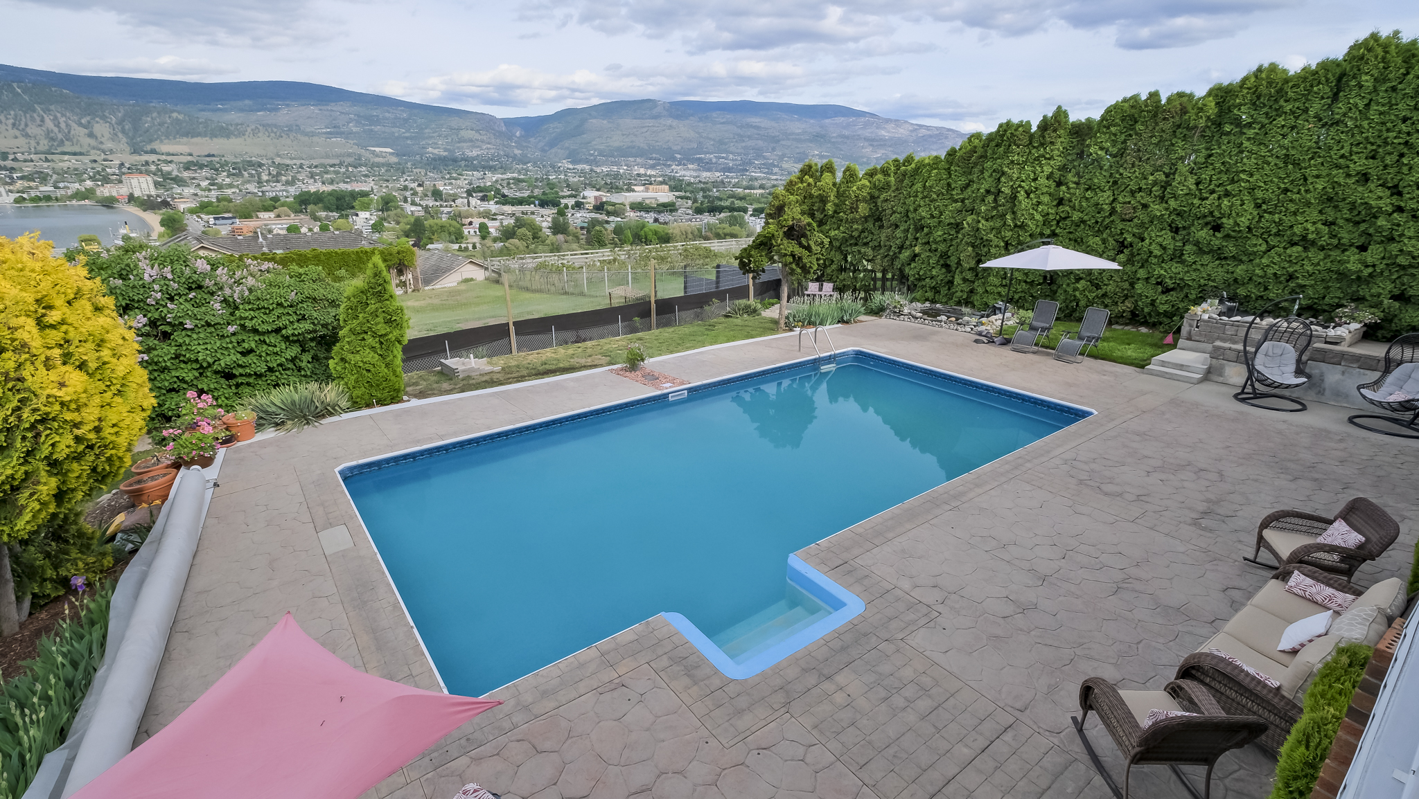 1613 Sparton Drive Penticton V2A 8Z5