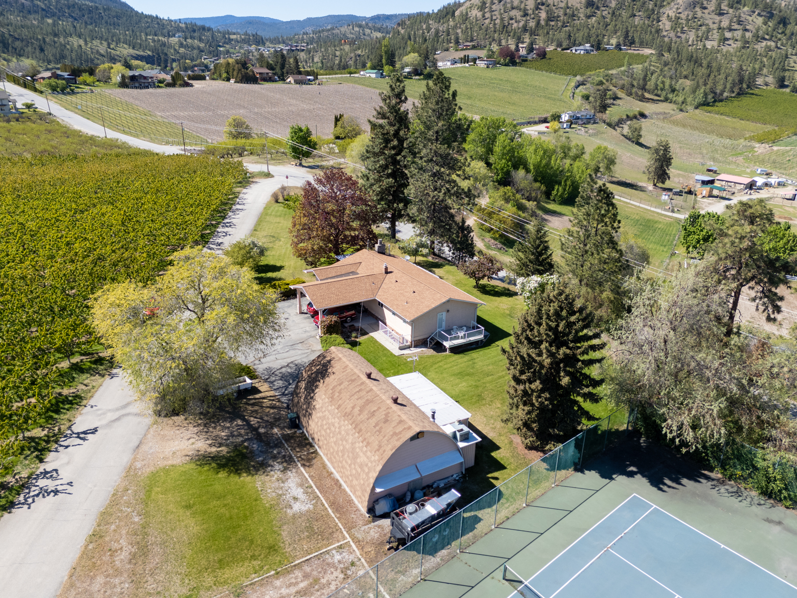 6708 English Avenue Summerland V0H 1Z7