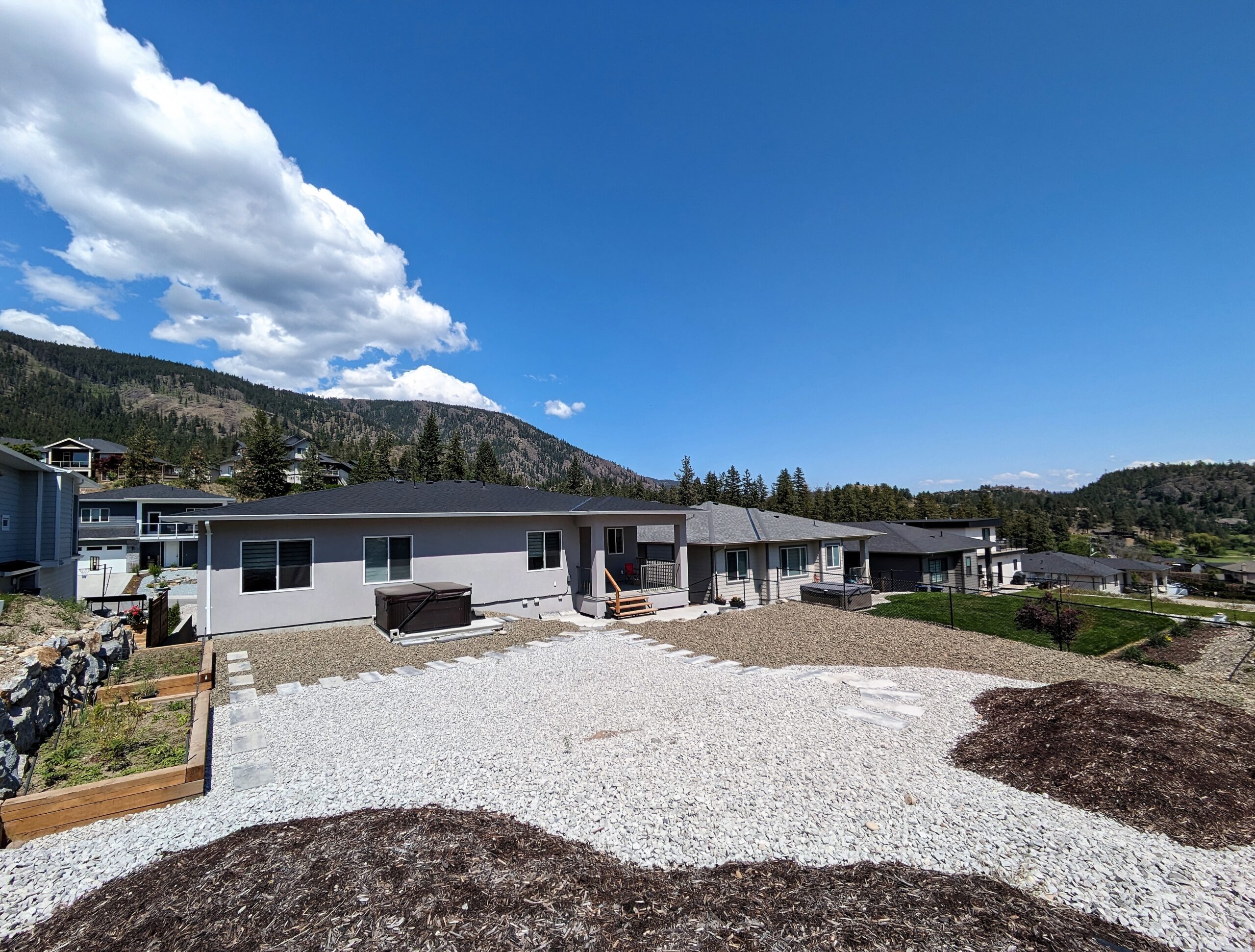 2811 Canyon Crest Drive West Kelowna V4T 0E3