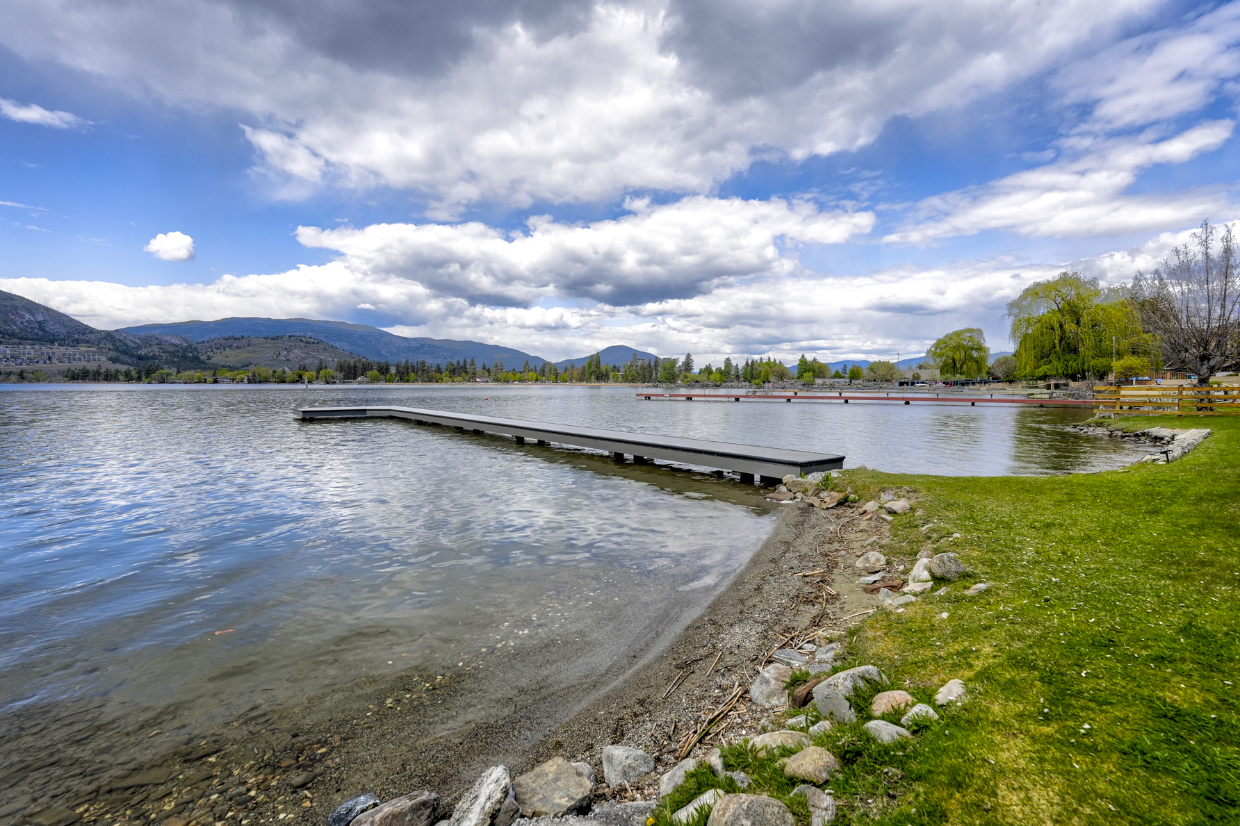 3951 Lakeside Road Penticton V2A 8W3