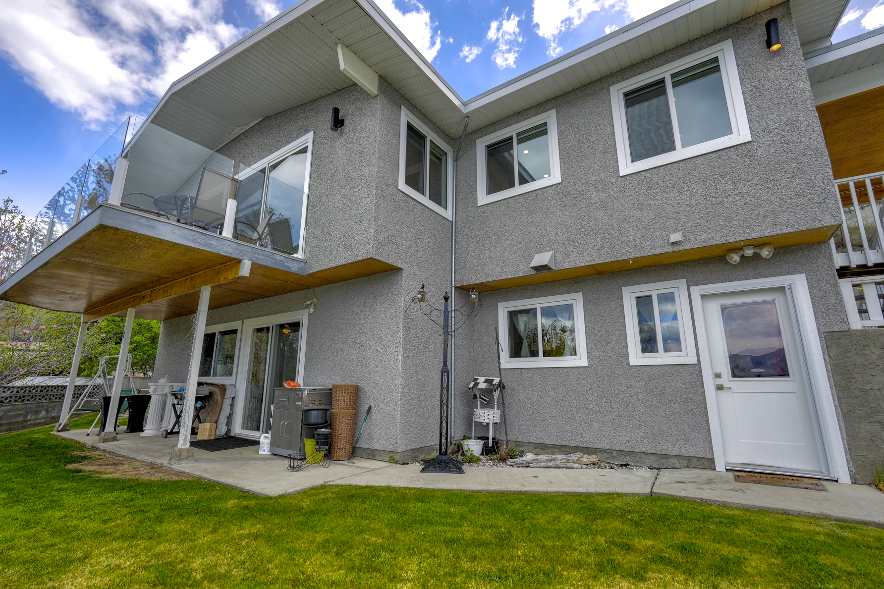 3951 Lakeside Road Penticton V2A 8W3