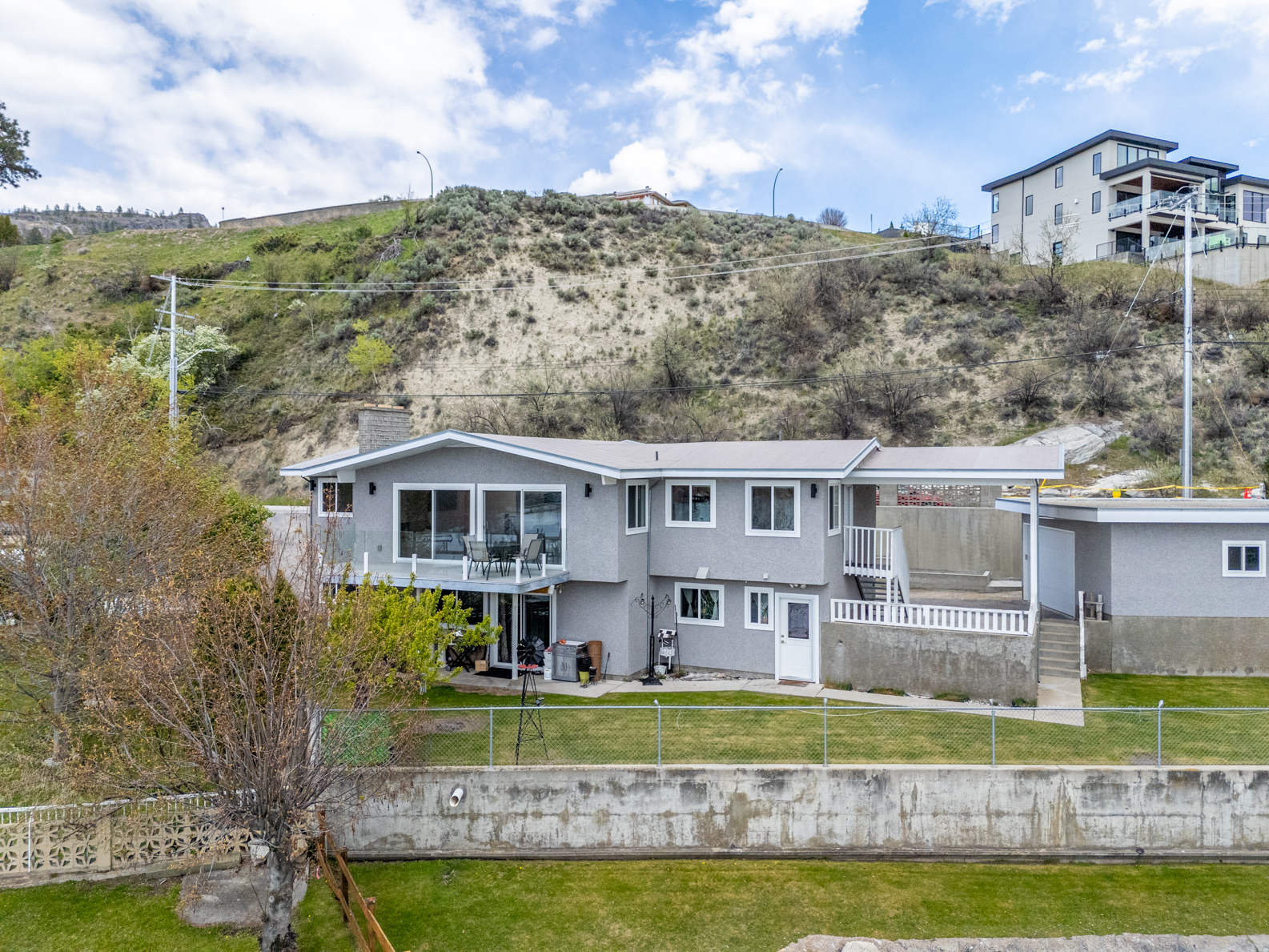 3951 Lakeside Road Penticton V2A 8W3