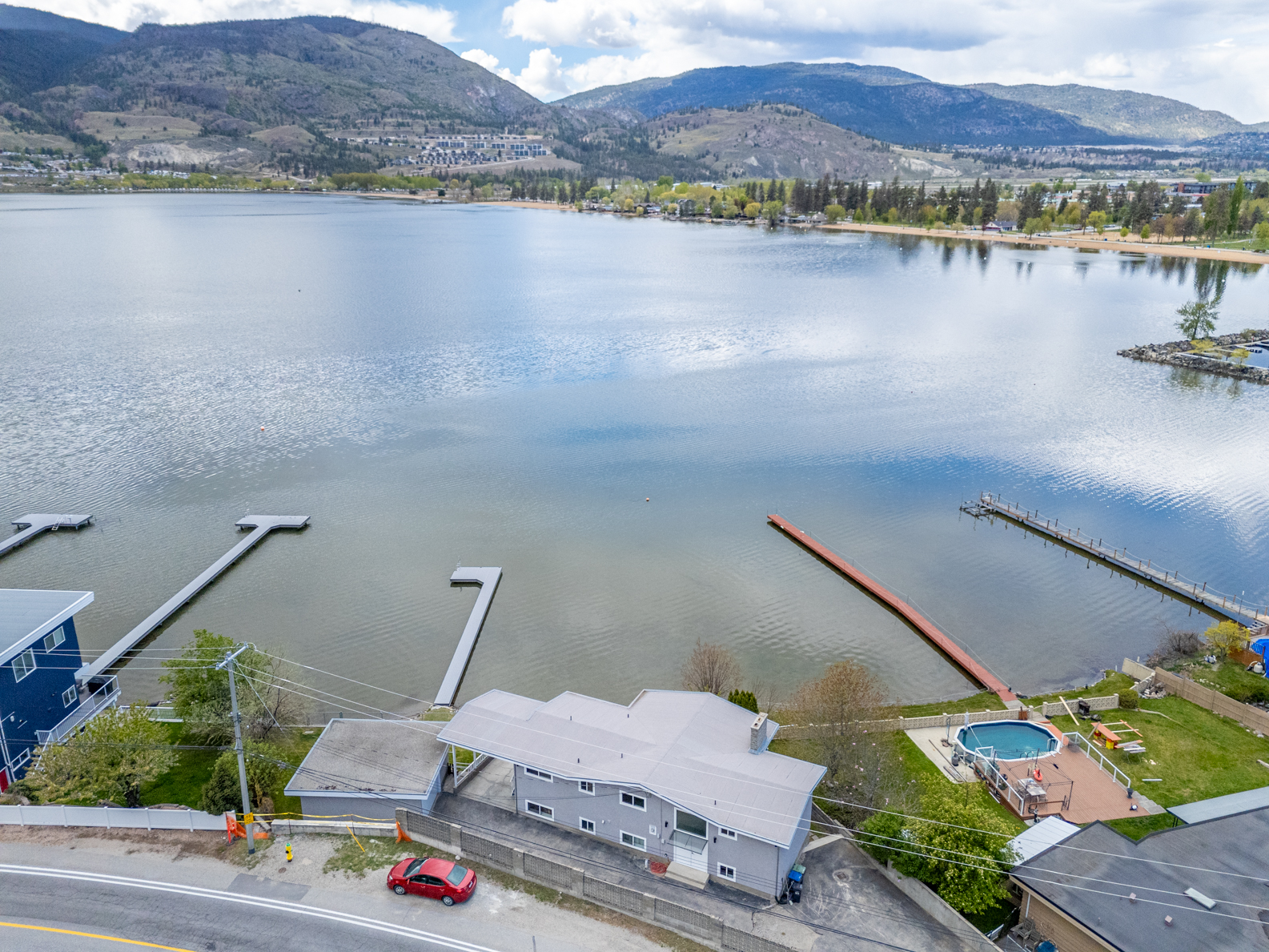 3951 Lakeside Road Penticton V2A 8W3