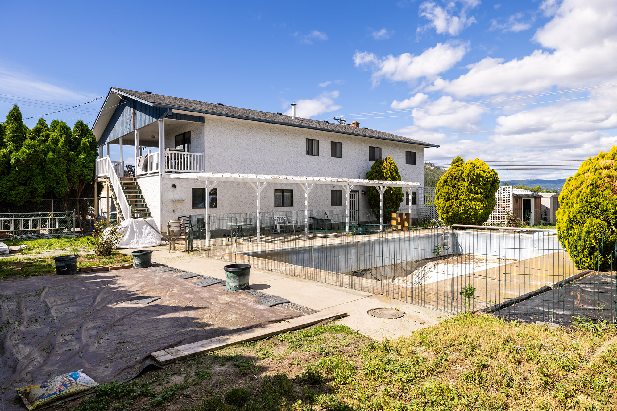 950 Stuart Road West Kelowna V1Z 2V8