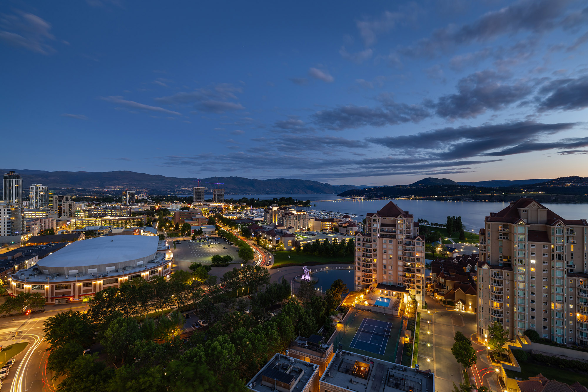 1151 Sunset Drive 1802 Kelowna V1Y 0G2