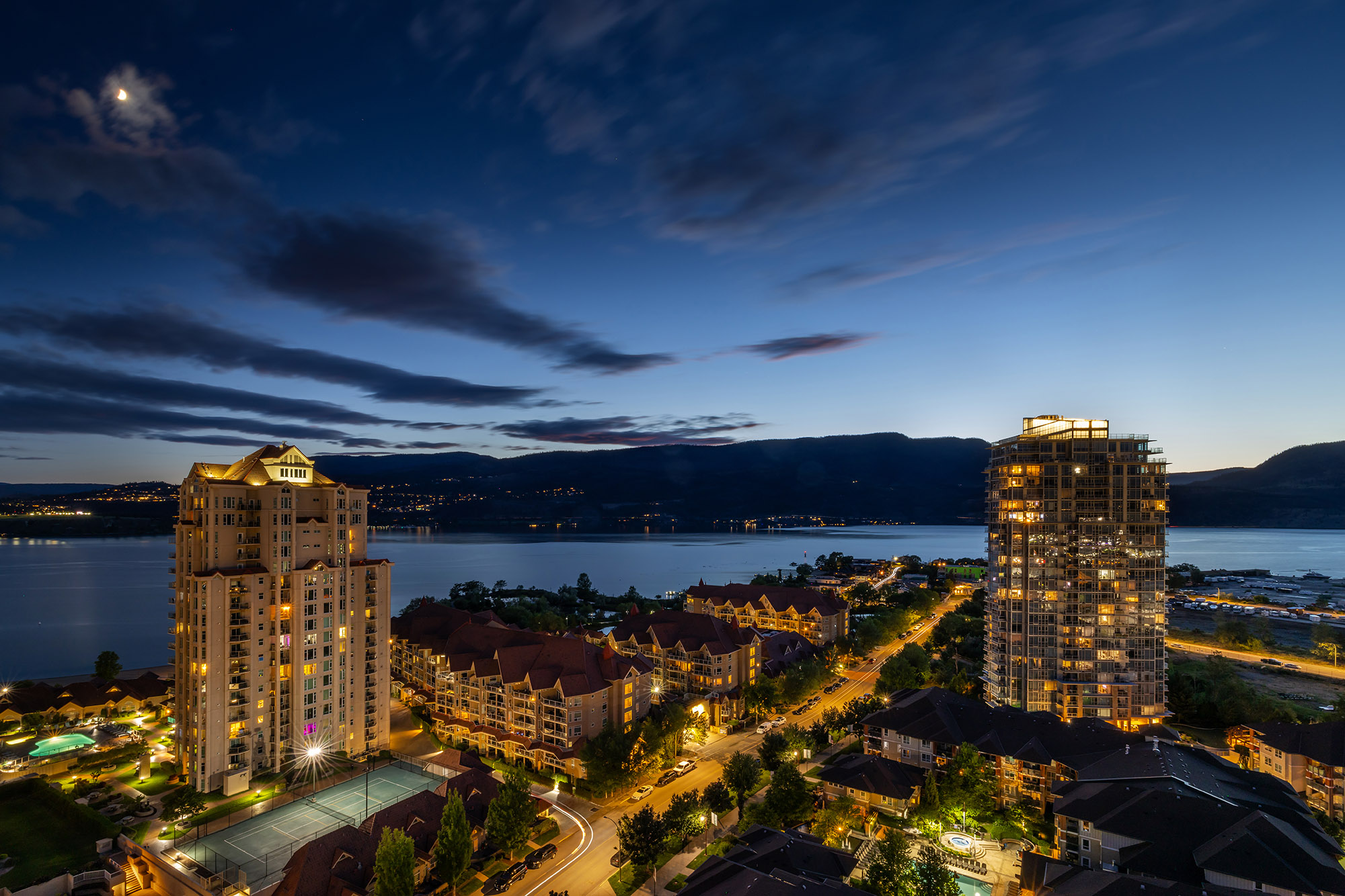 1151 Sunset Drive 1802 Kelowna V1Y 0G2