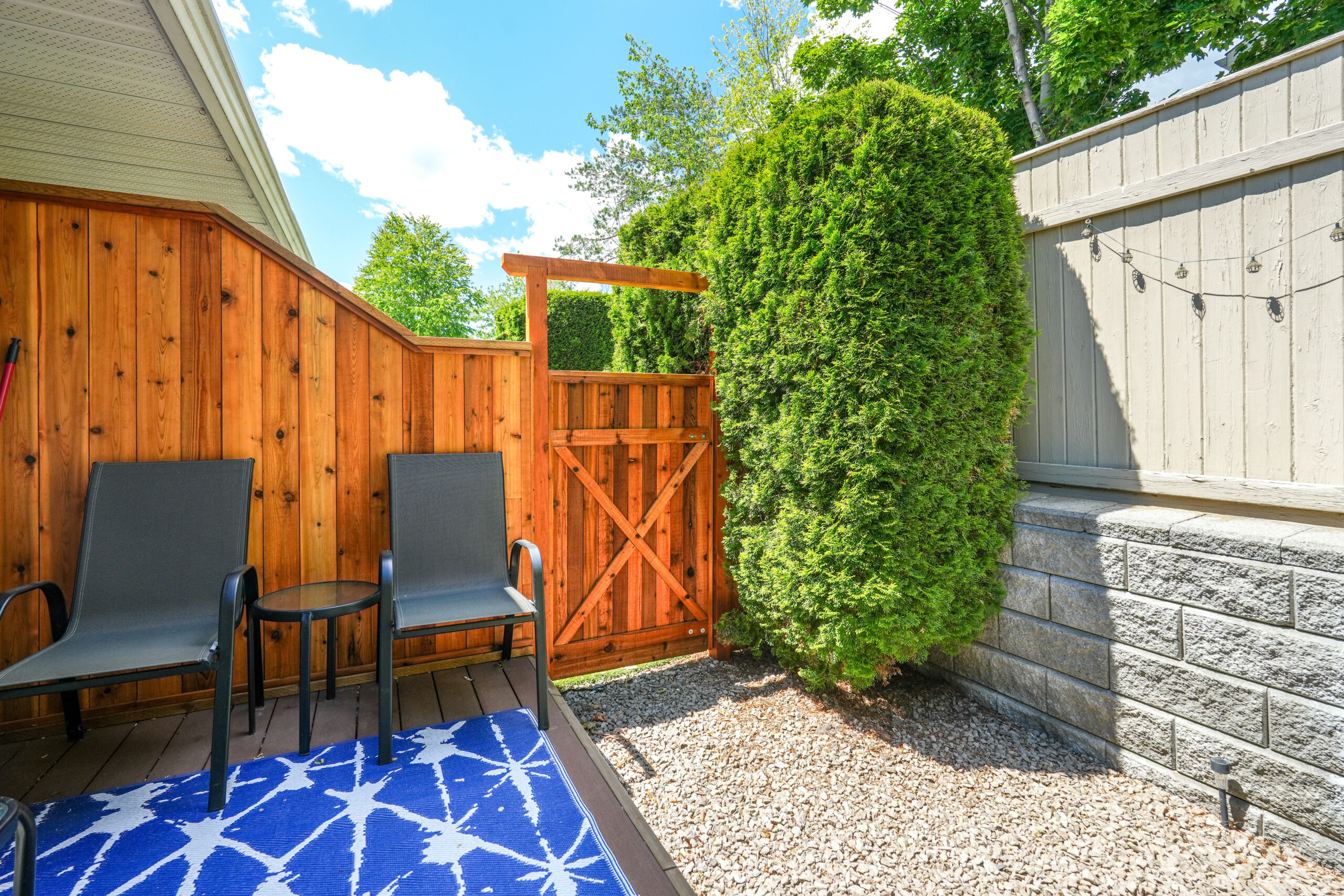 654 Pickering Street 106 Penticton V2A 4H2