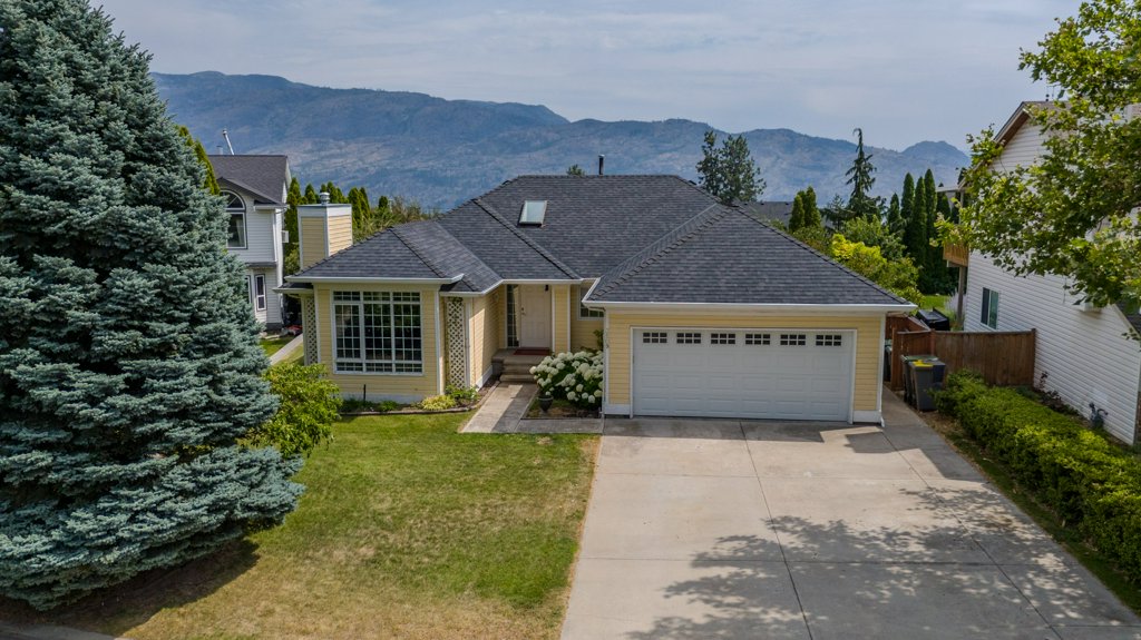 3509 Witt Place Peachland V0H 1X2