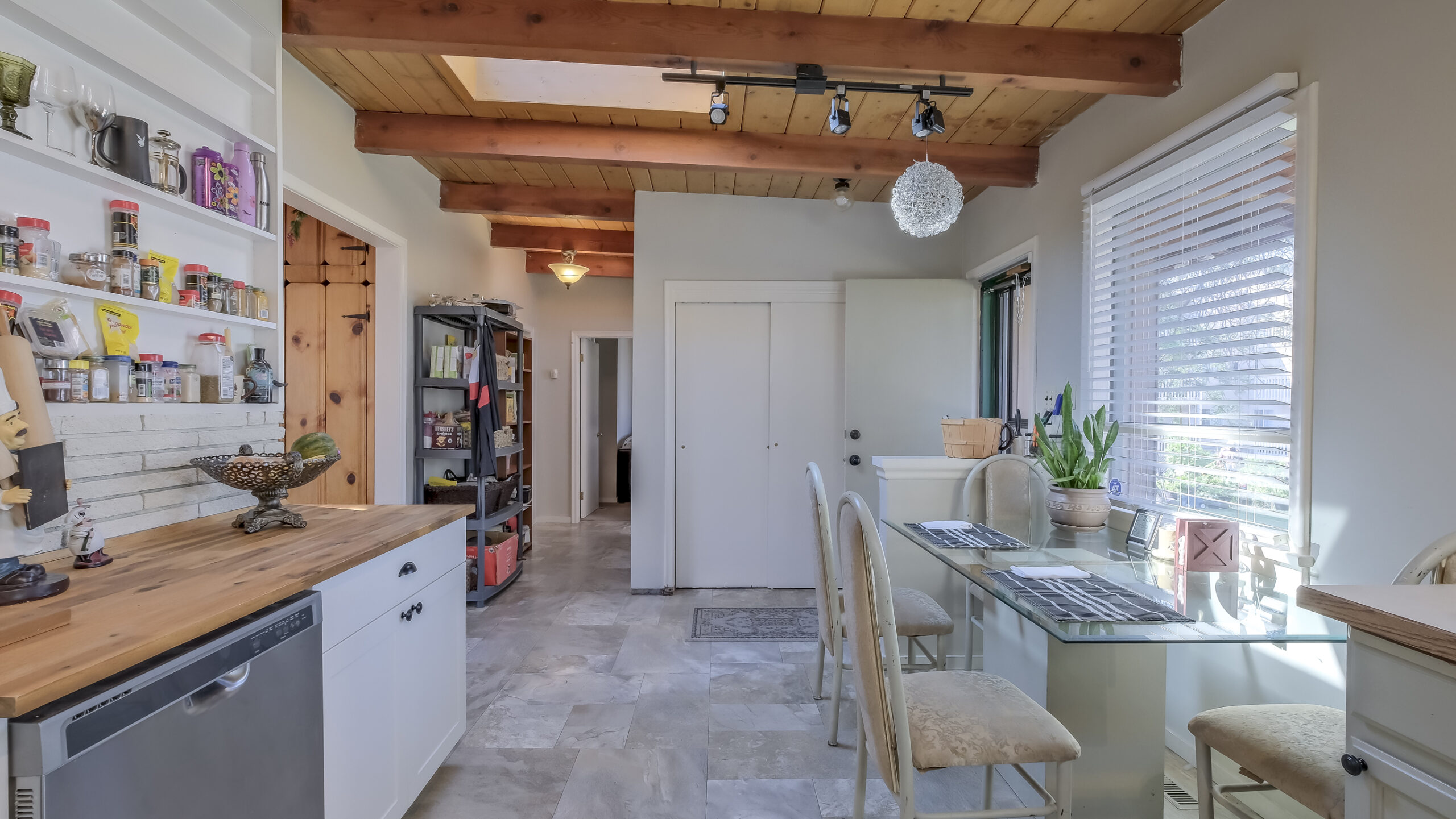 701 Ross Avenue Penticton V2A 3A5