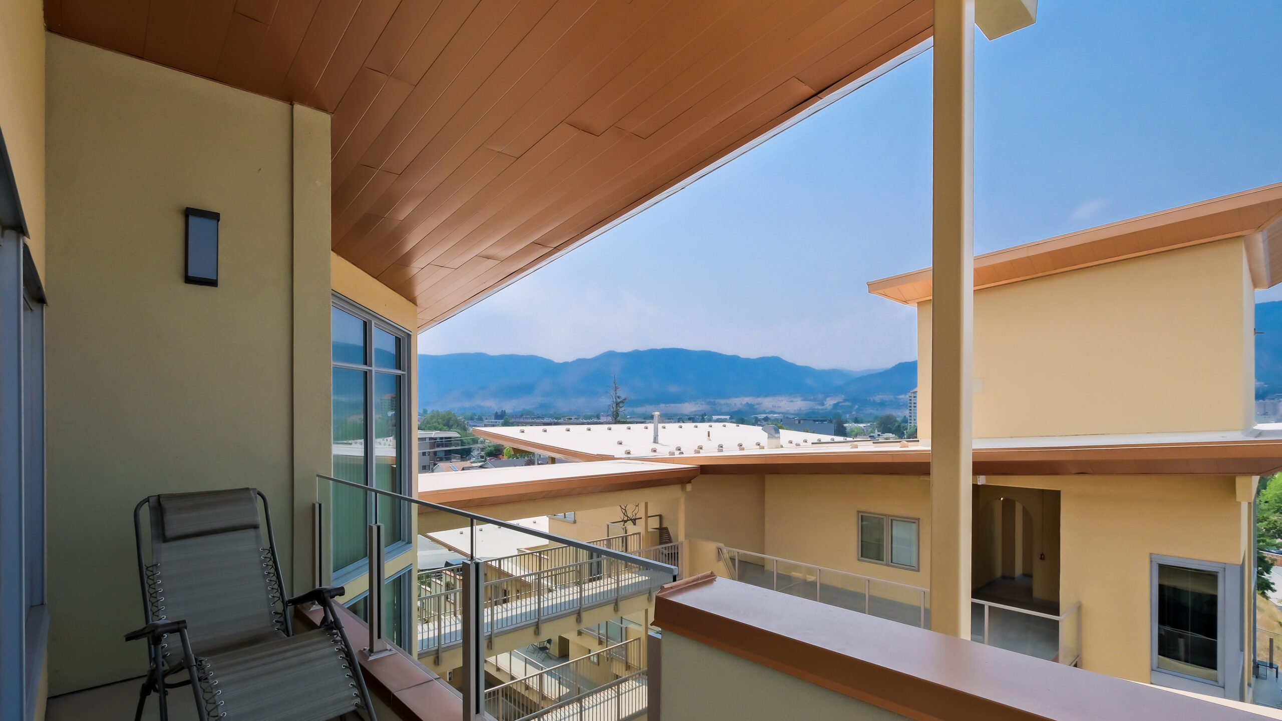 250 Marina Way 804 Penticton V2A 1H4