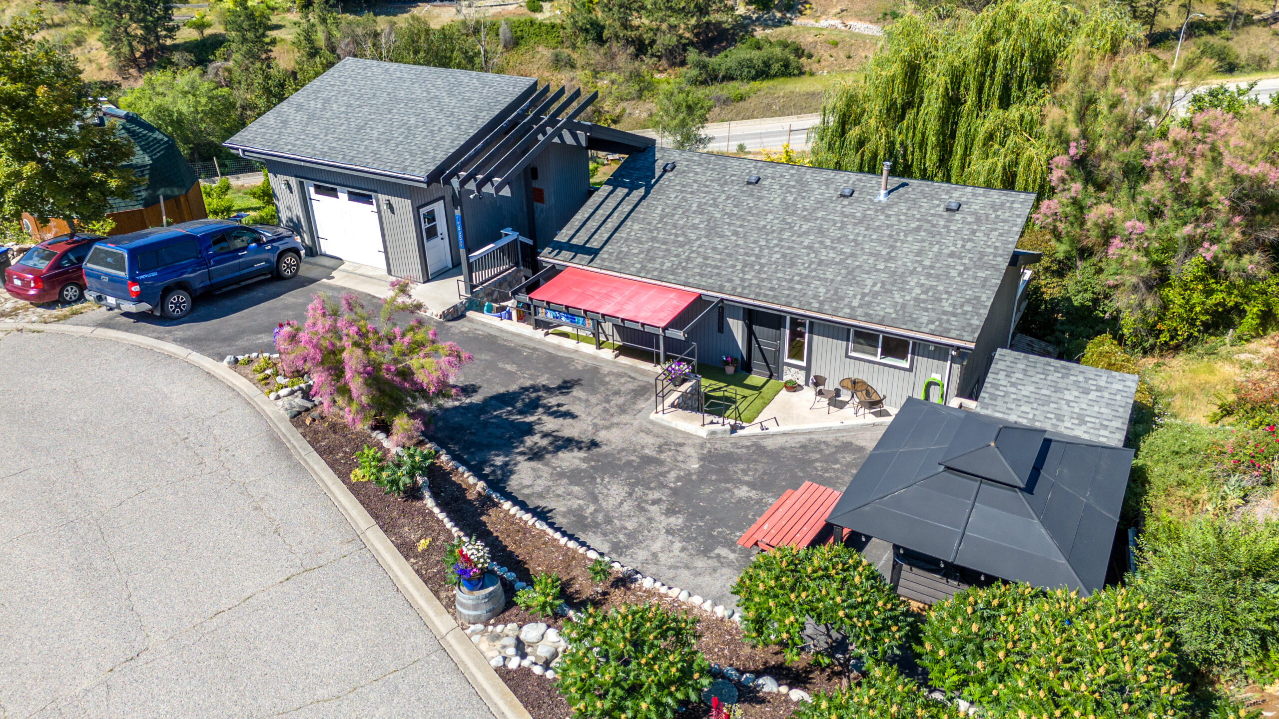 13380 McClure Place Summerland V0H 1Z1