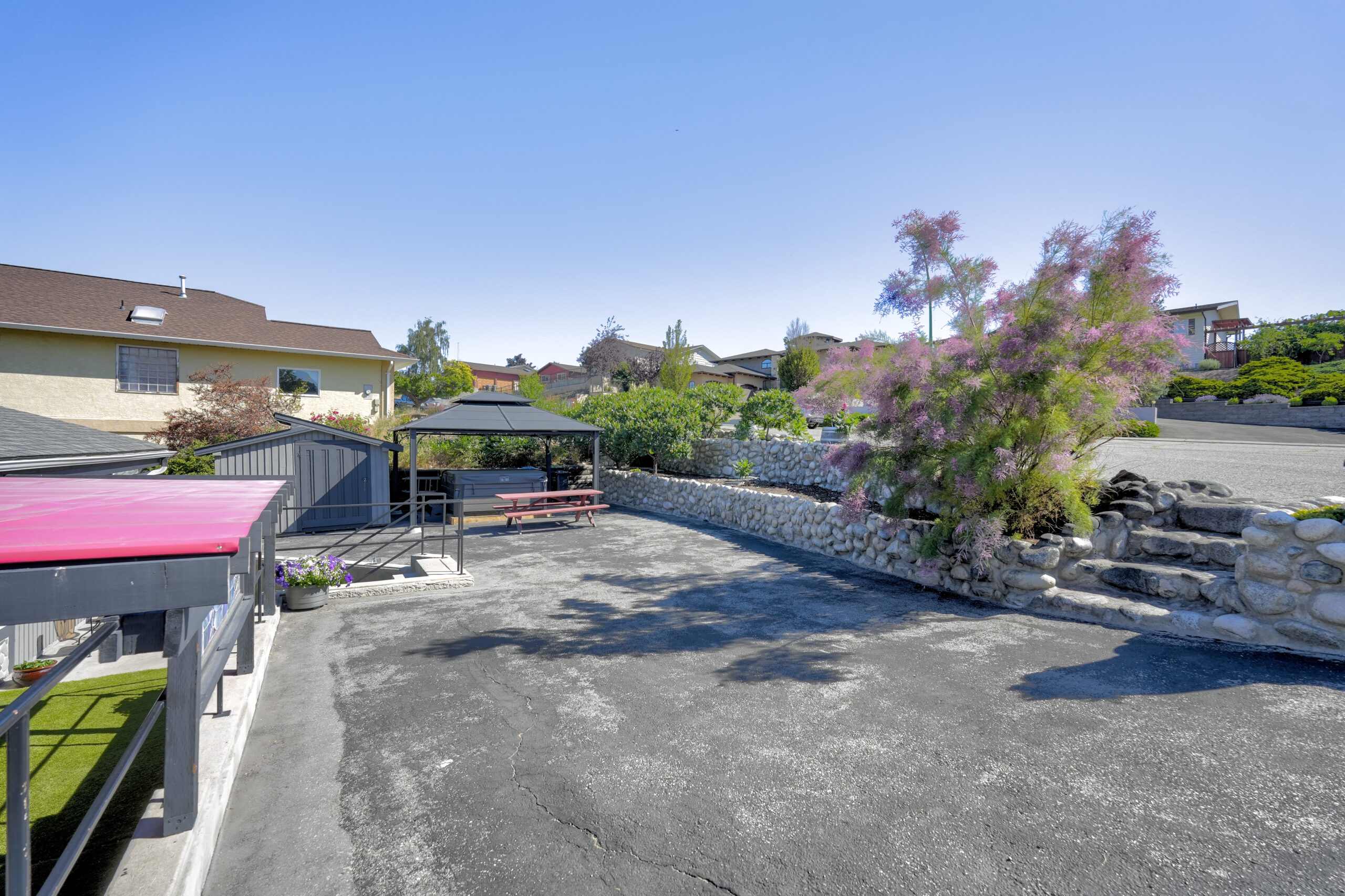 13380 McClure Place Summerland V0H 1Z1