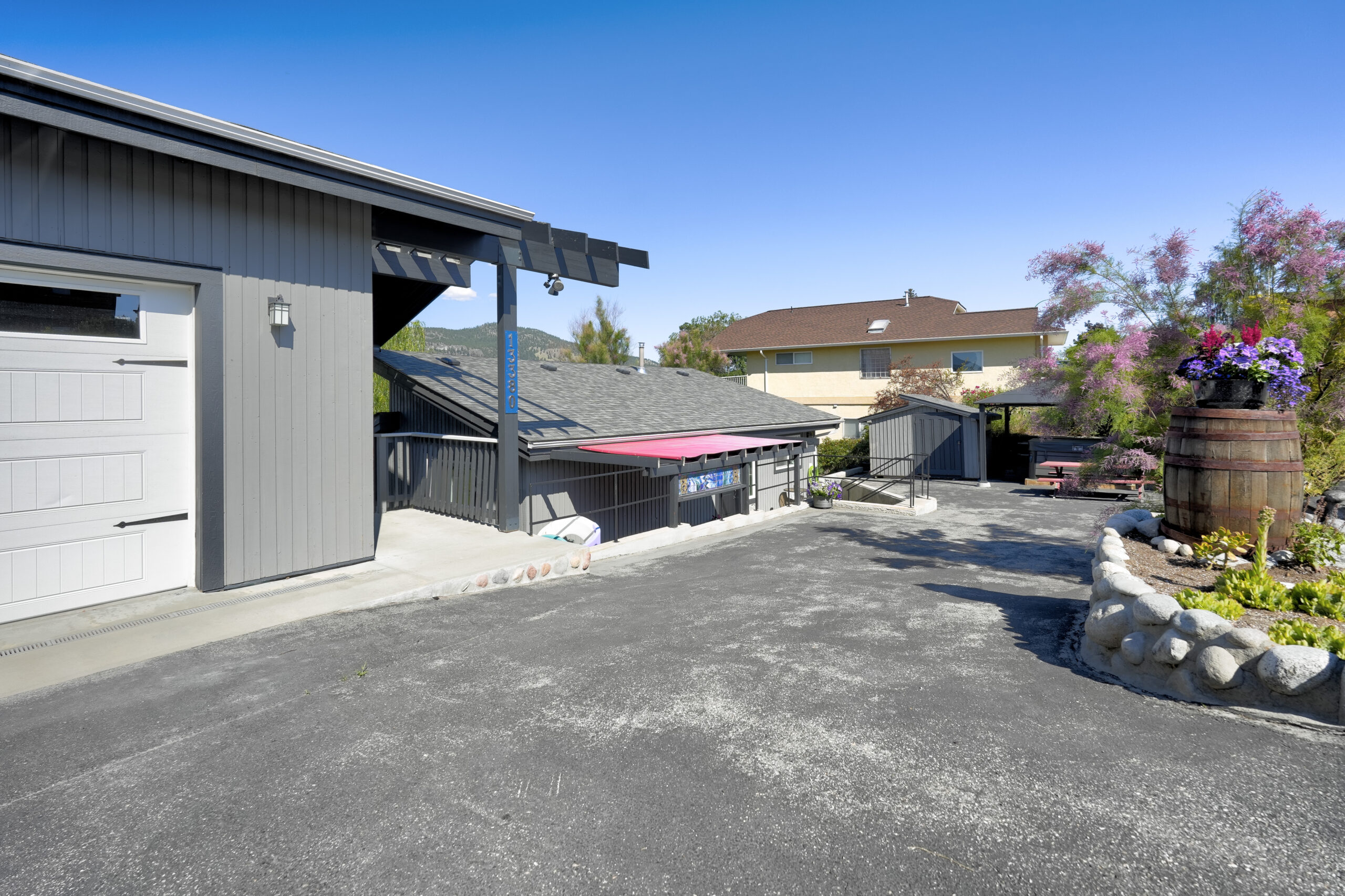 13380 McClure Place Summerland V0H 1Z1