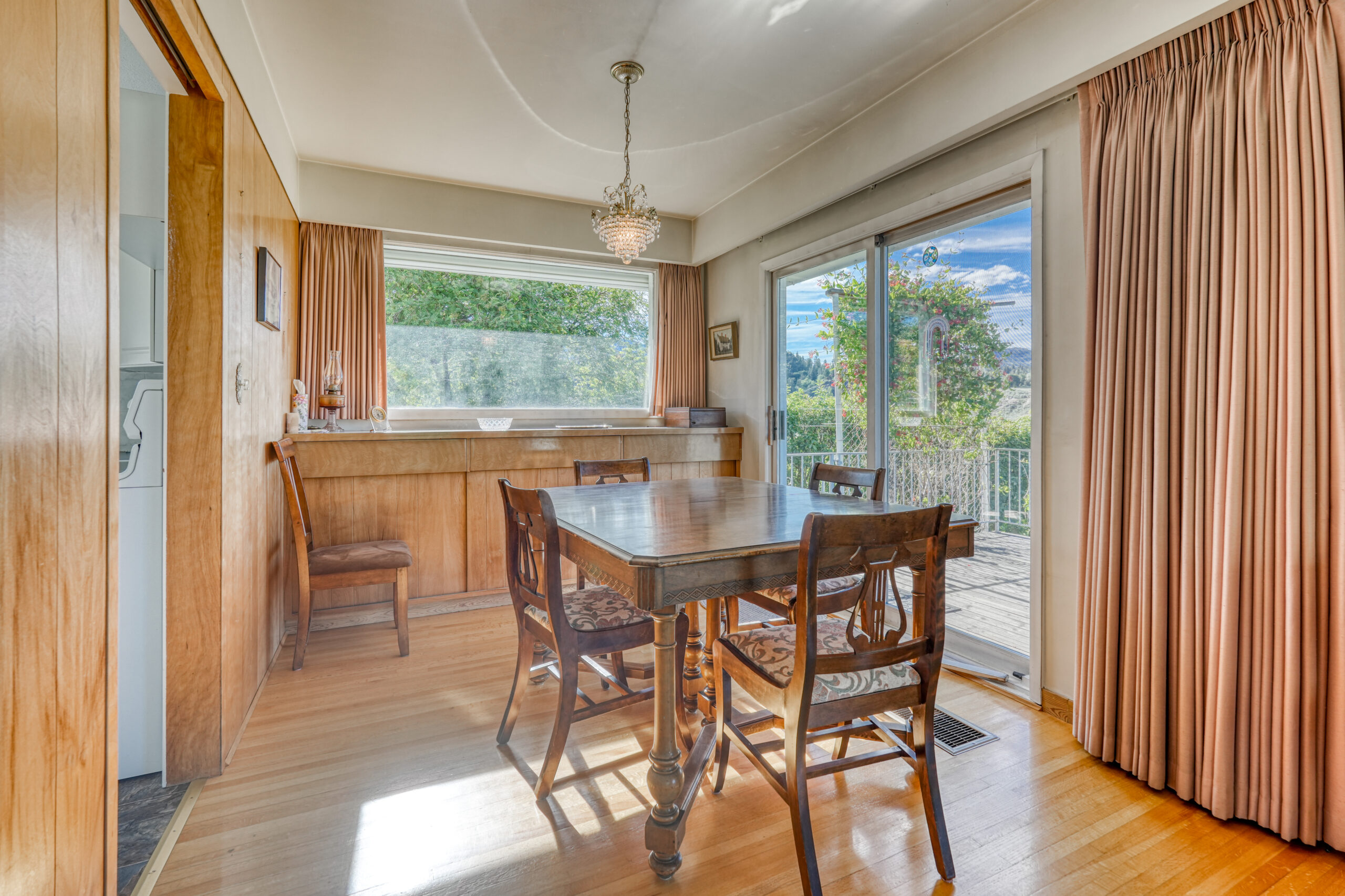 6104 Cuthbert Road Summerland V0H 1Z1