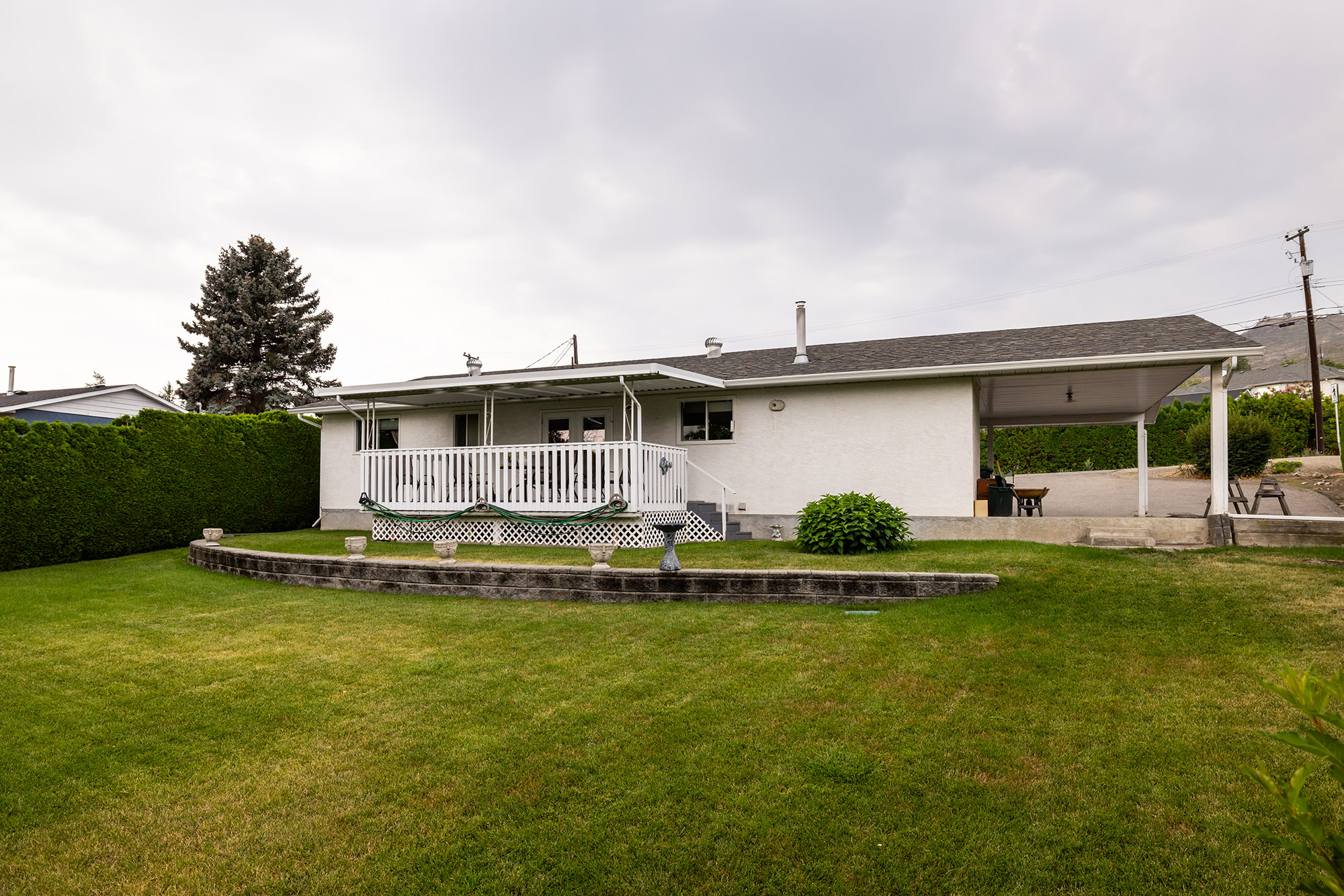 2824 Lower Glenrosa Road West Kelowna V4T 1C8