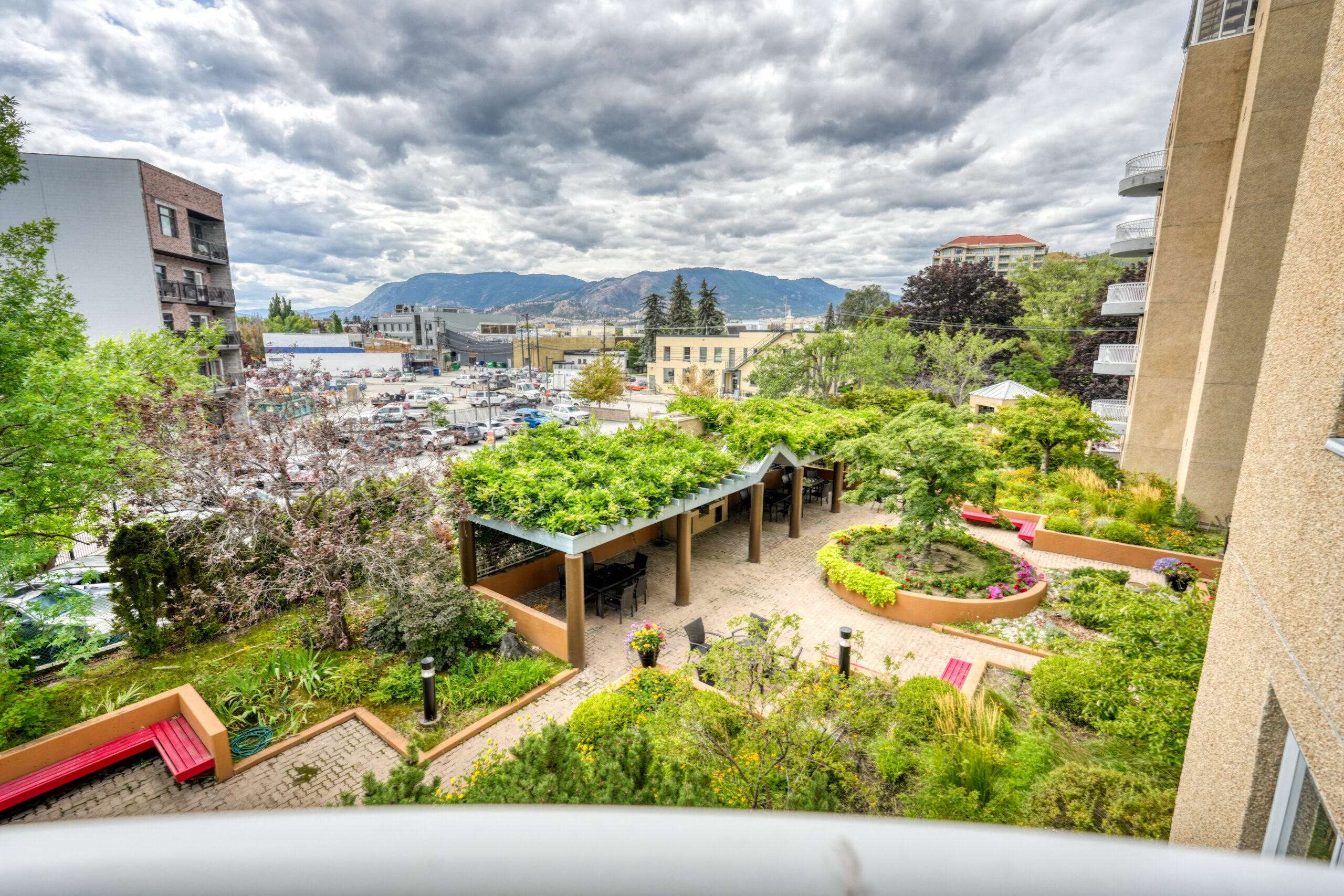 86 Lakeshore Drive 304 Penticton V2A 1B5