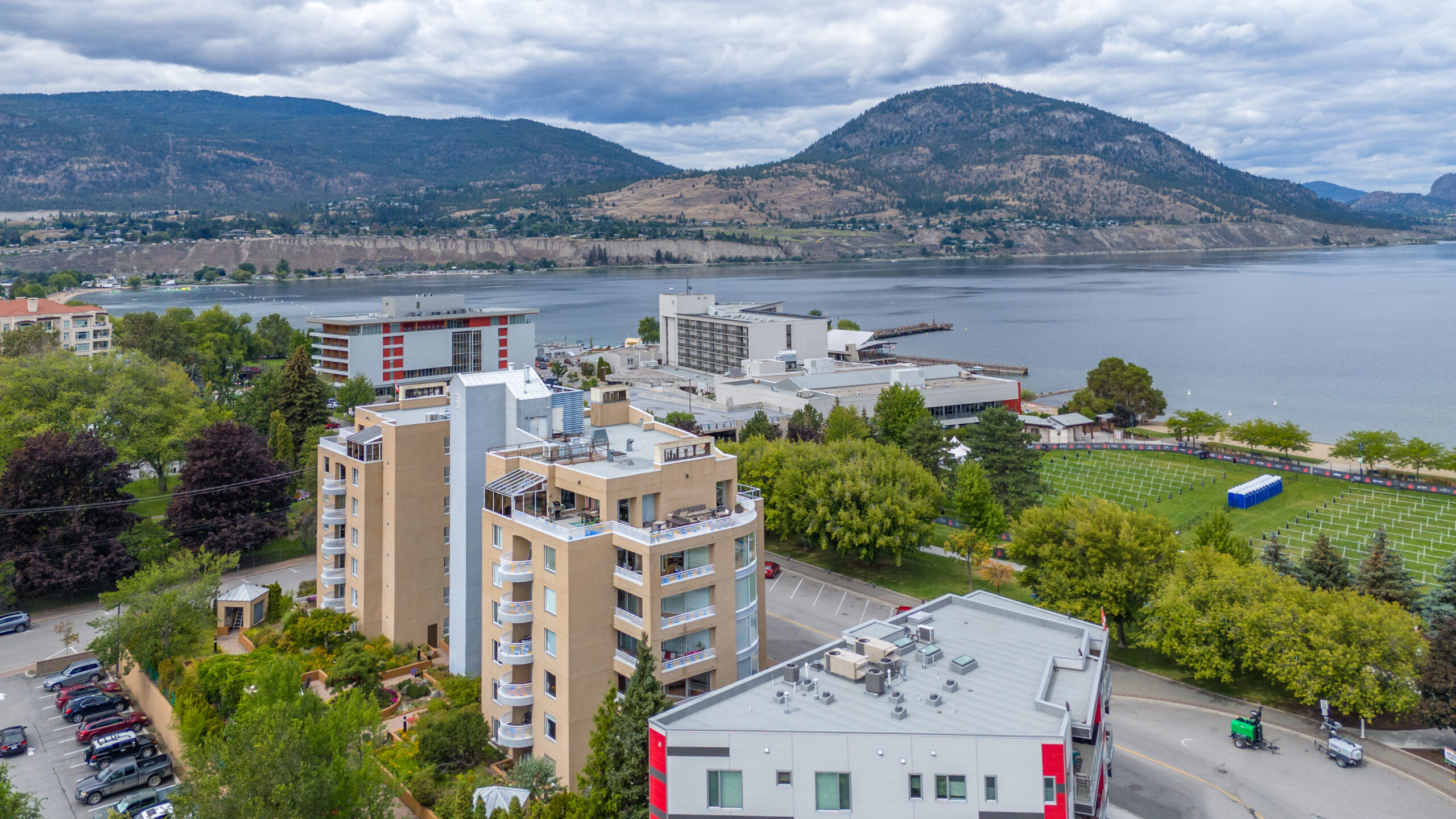 86 Lakeshore Drive 304 Penticton V2A 1B5