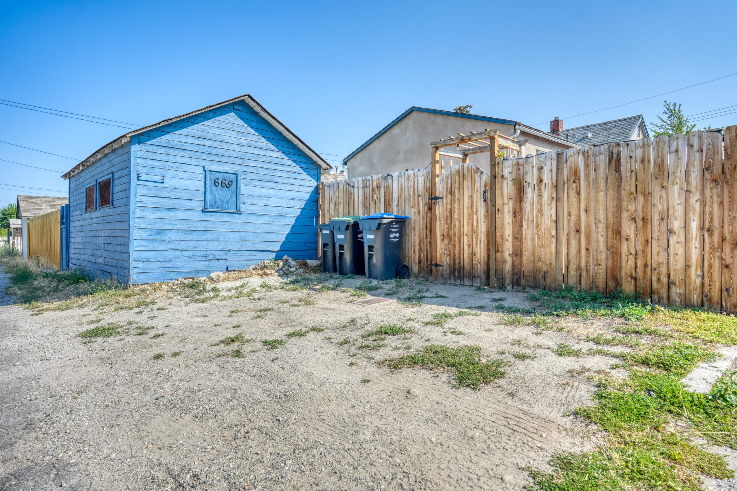 669 Van Horne Street Penticton V2A 4L2