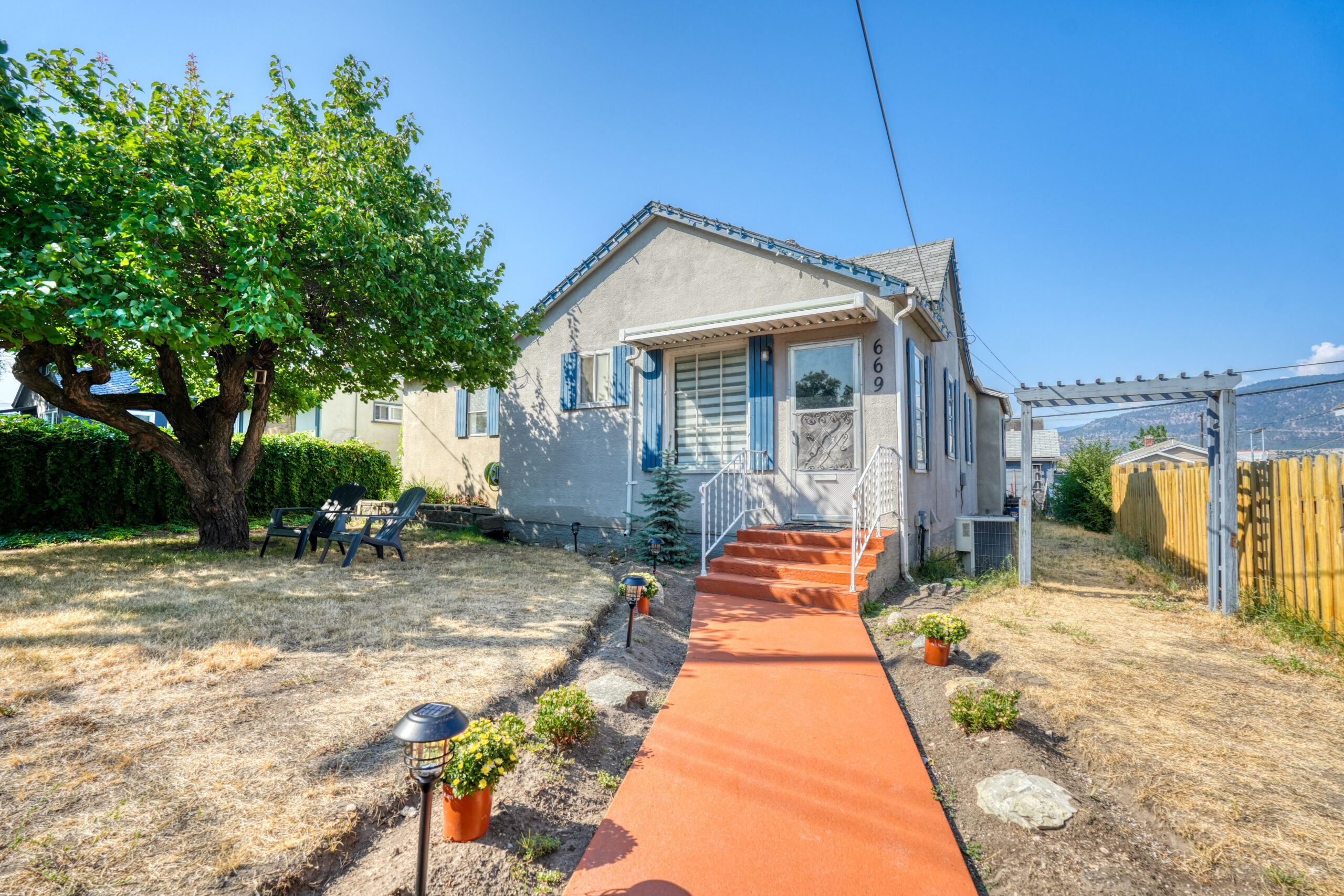 669 Van Horne Street Penticton V2A 4L2