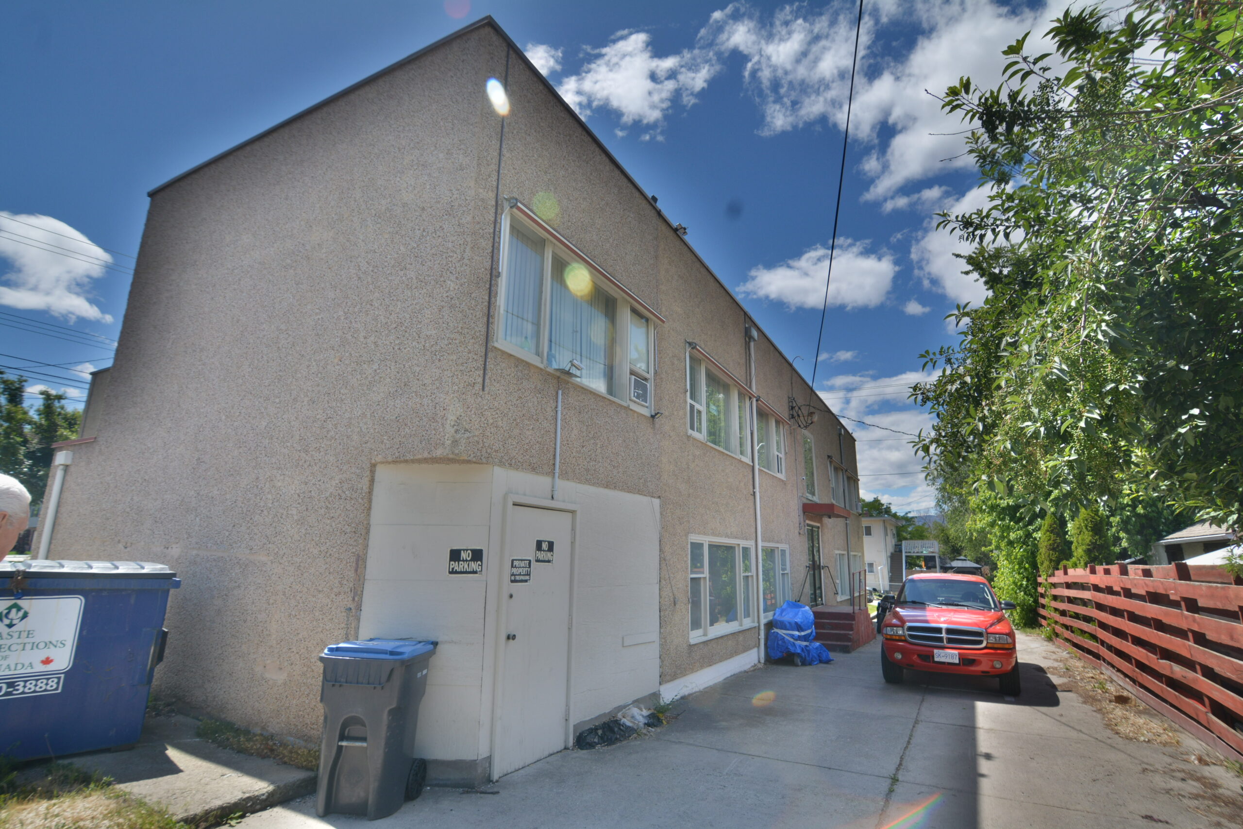 433 Eckhardt Avenue E Penticton V2A 1Z6