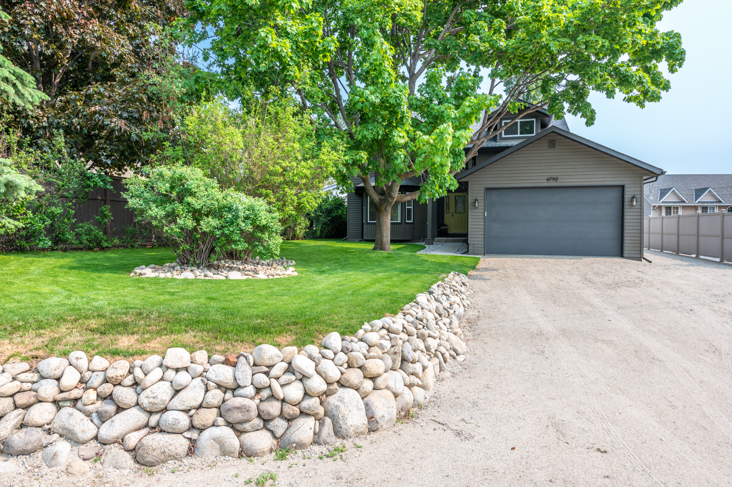 4790 Seaton Place Peachland V0H 1X4