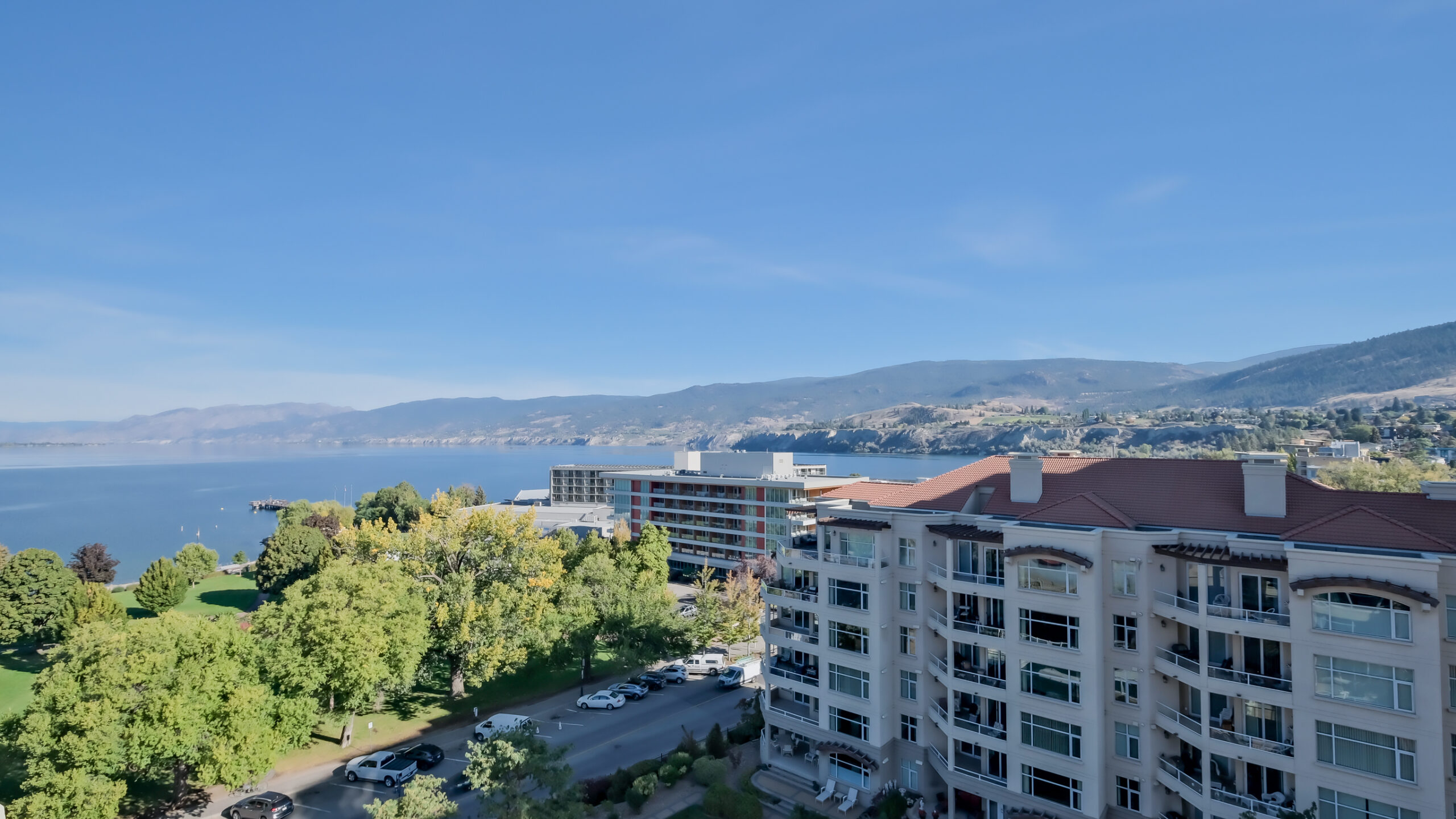 160 Lakeshore Drive 1002 Penticton V2A 9C2