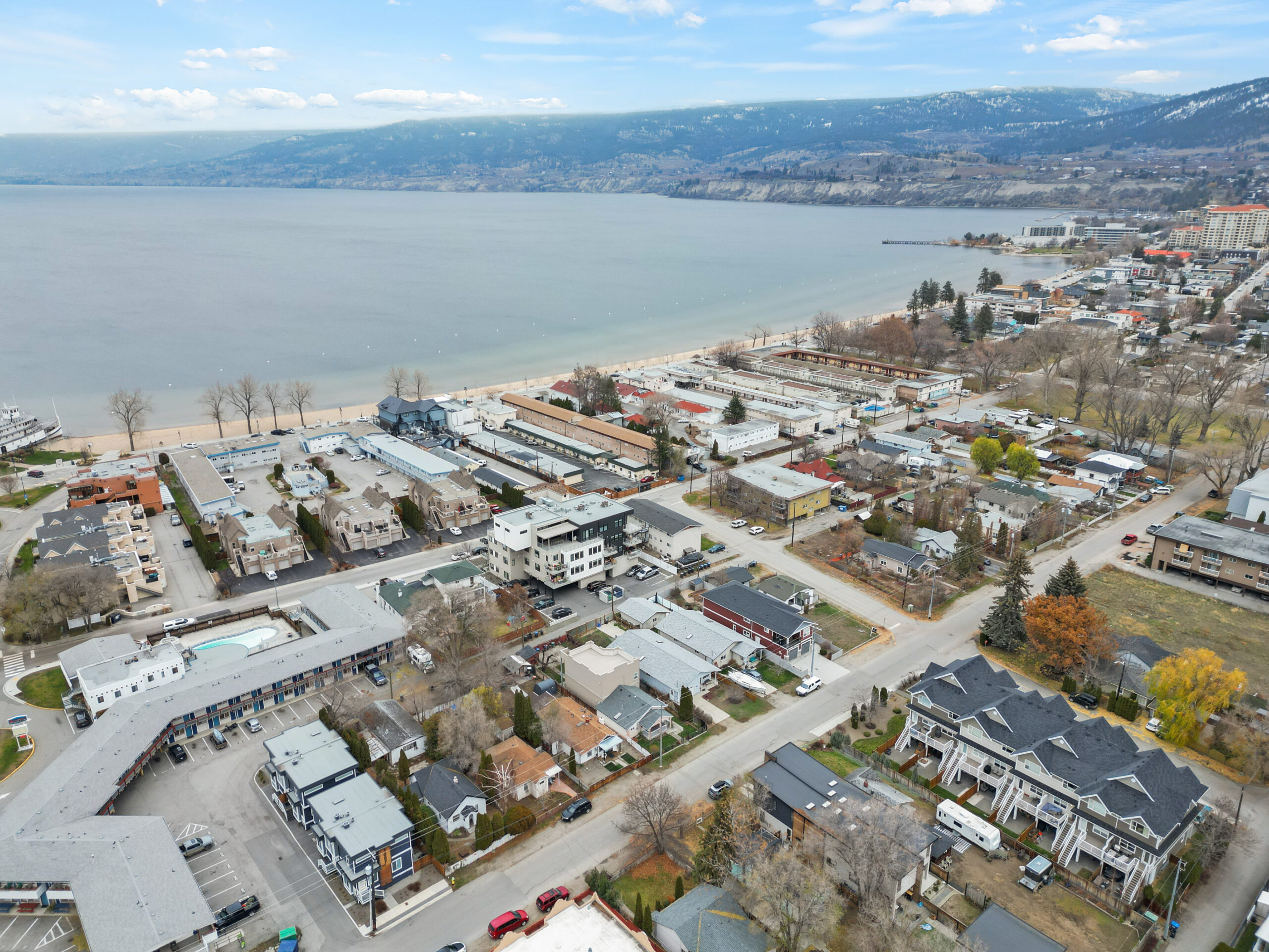 1087 Dynes Avenue 102 Penticton V2A 1E9