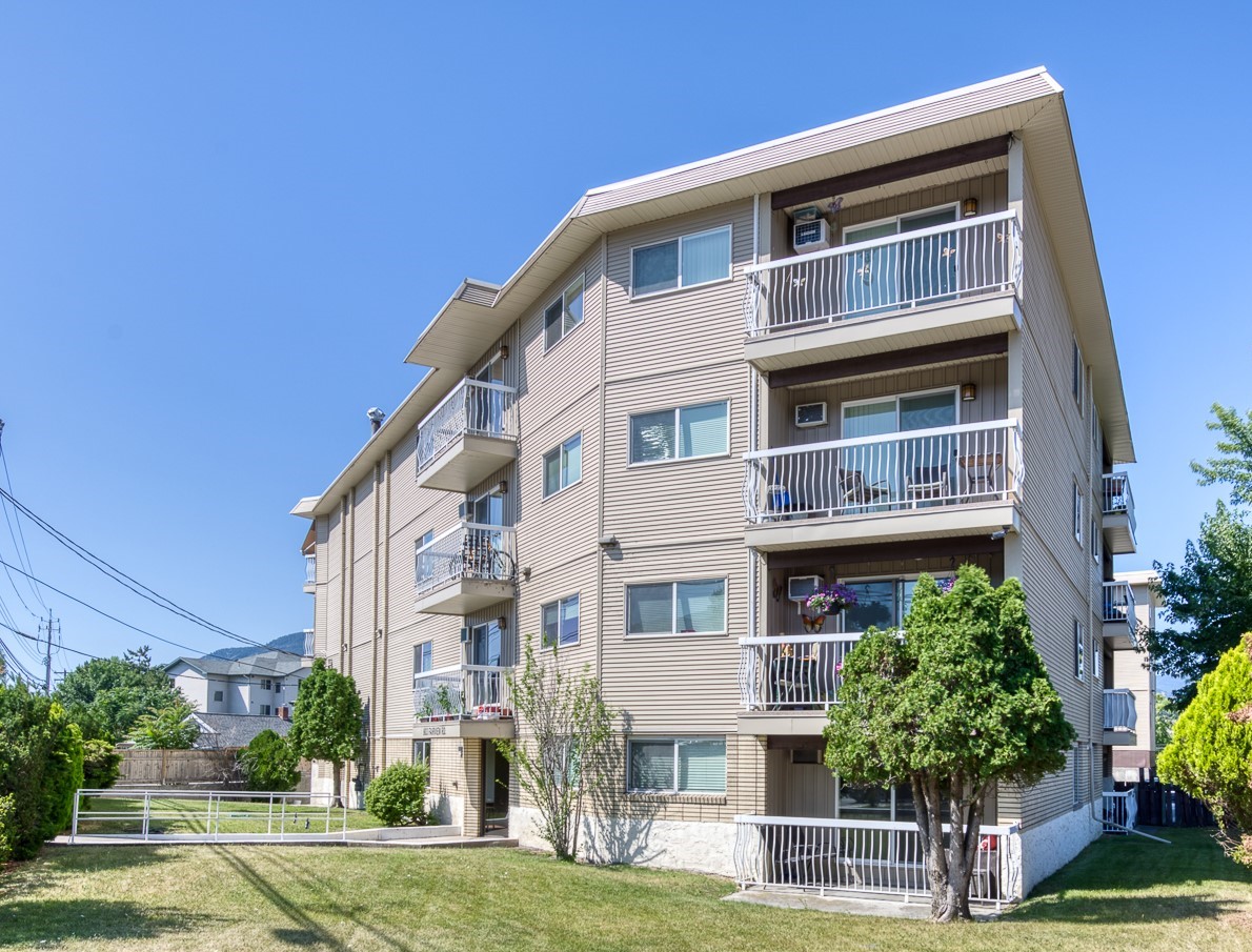 803 Fairview Road 102 Penticton V2A 5Y7