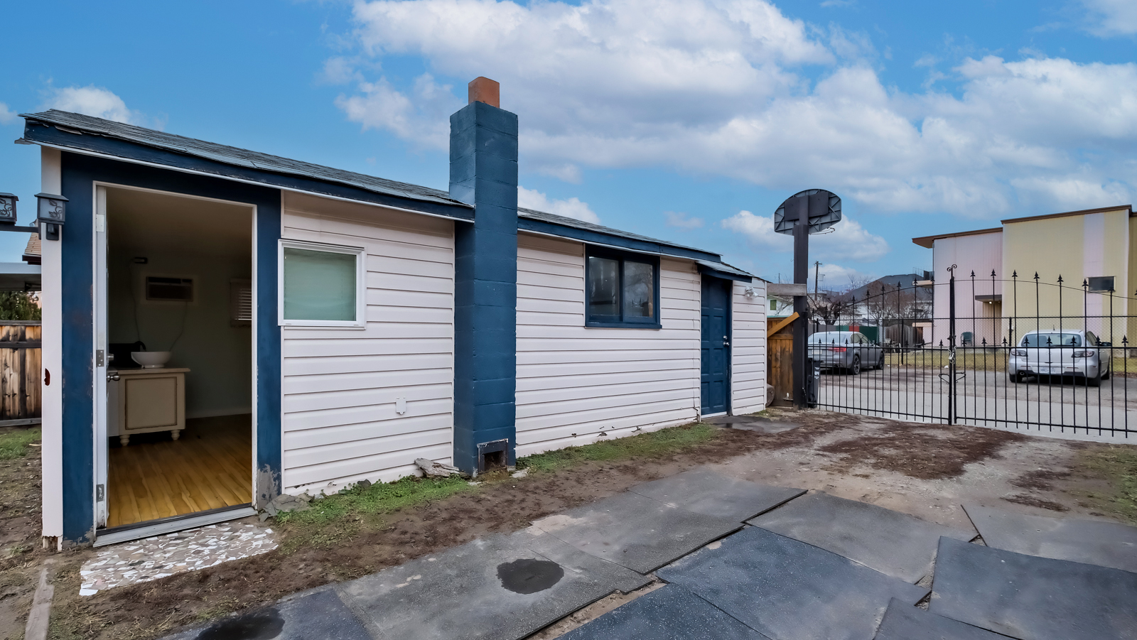 326 Rigsby Street Penticton V2A 5S7