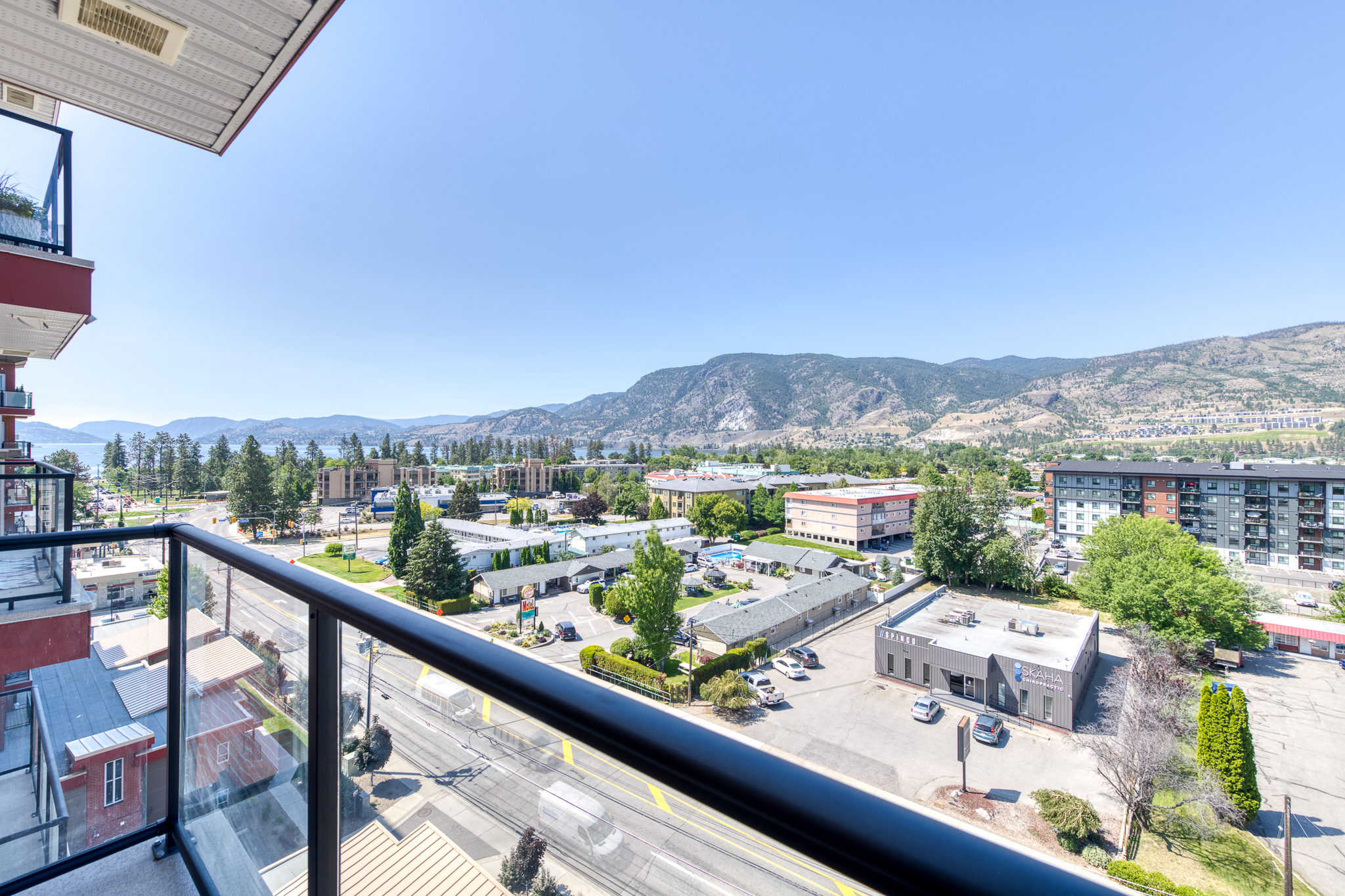 3346 Skaha Lake Road 904 Penticton V2A 0H6